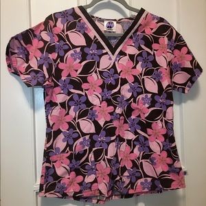 Medical scrub top flowers altered fits like S